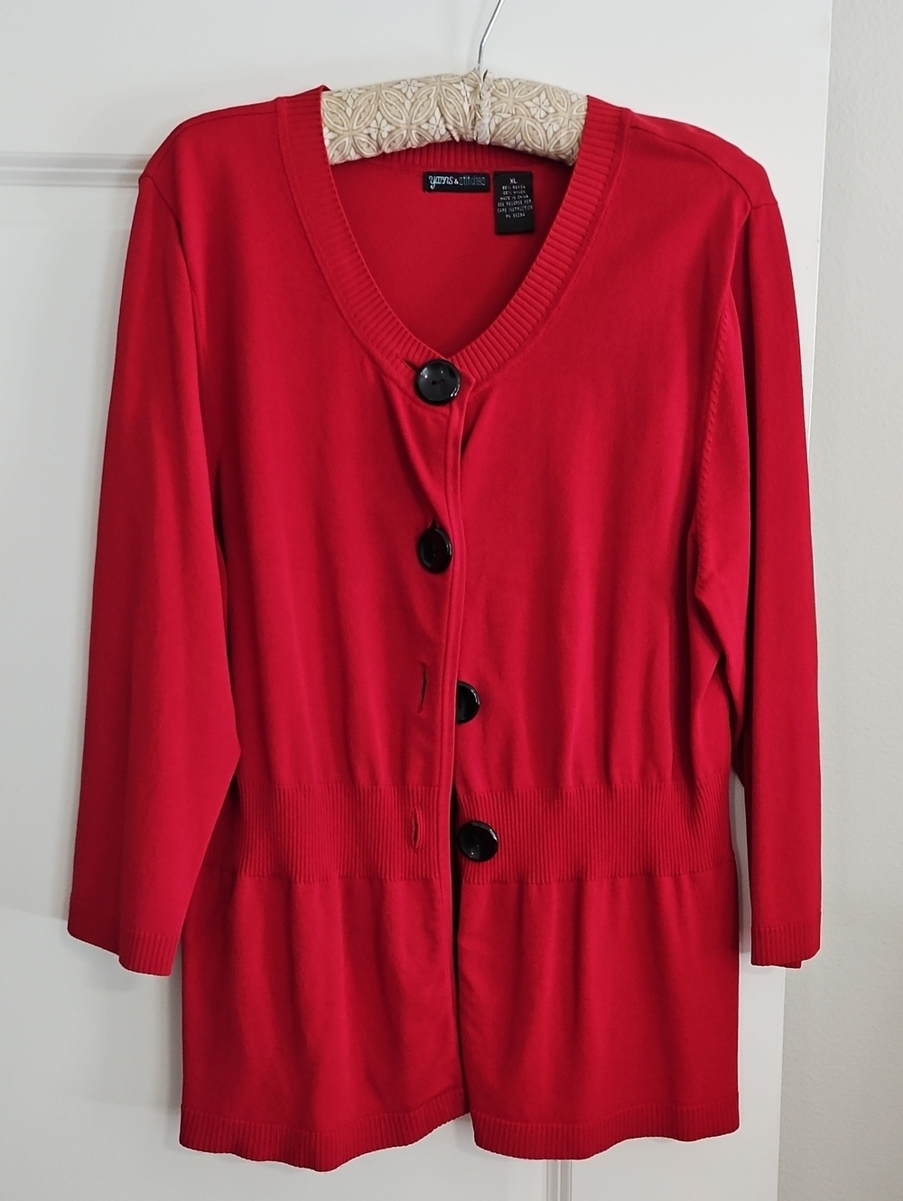 Yarns And Stitches Vibrant Red, Black Button 3/4 sleeve cardigan